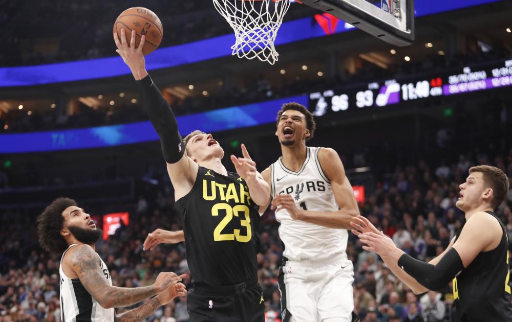 出直塞球撕 出直塞球撕